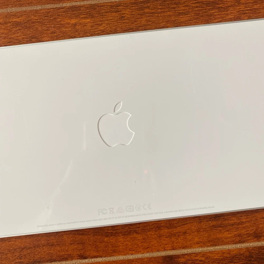 Apple Magic Wireless White Keyboard